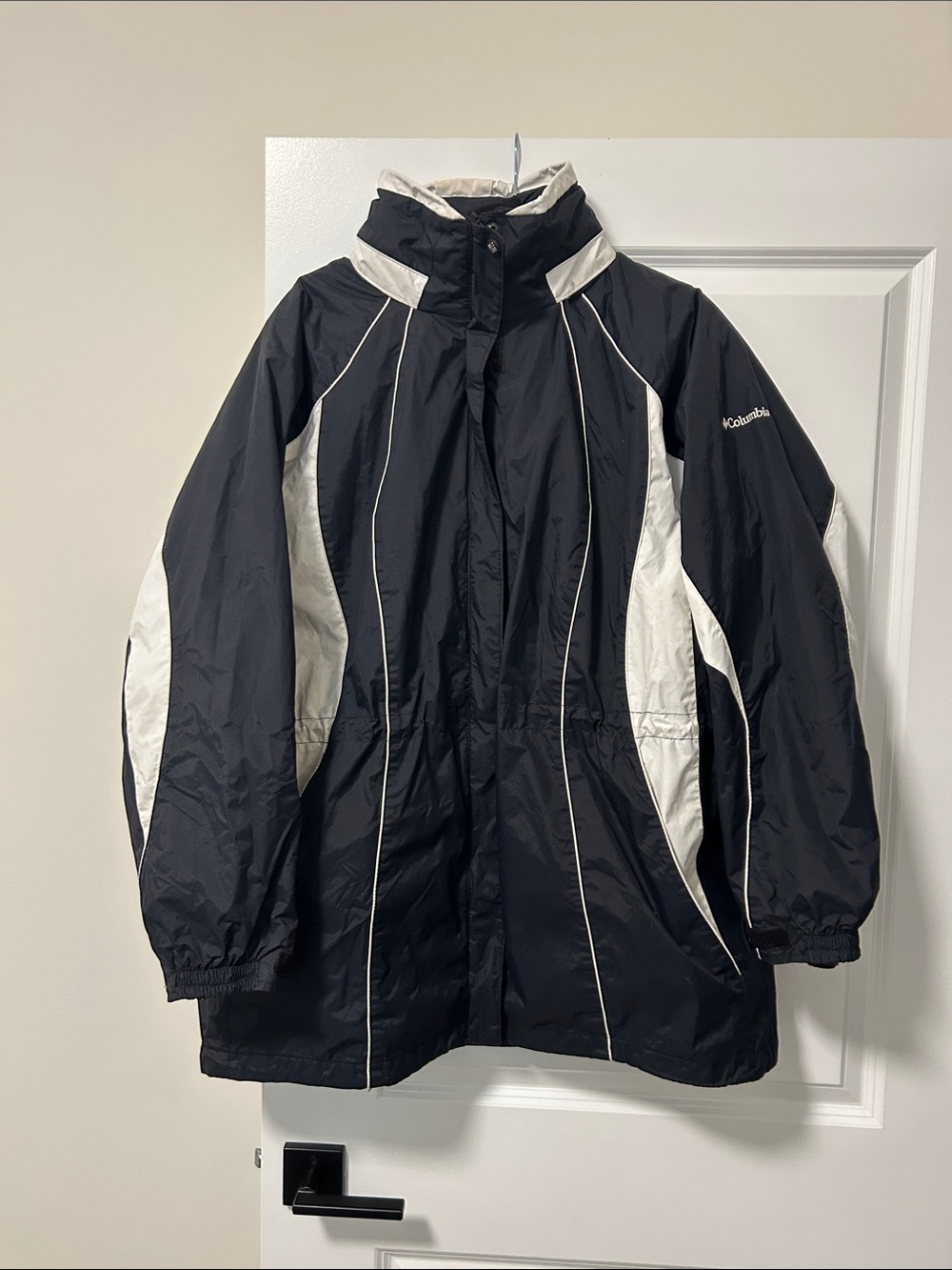 Columbia Black and White Women's Ski Jacket